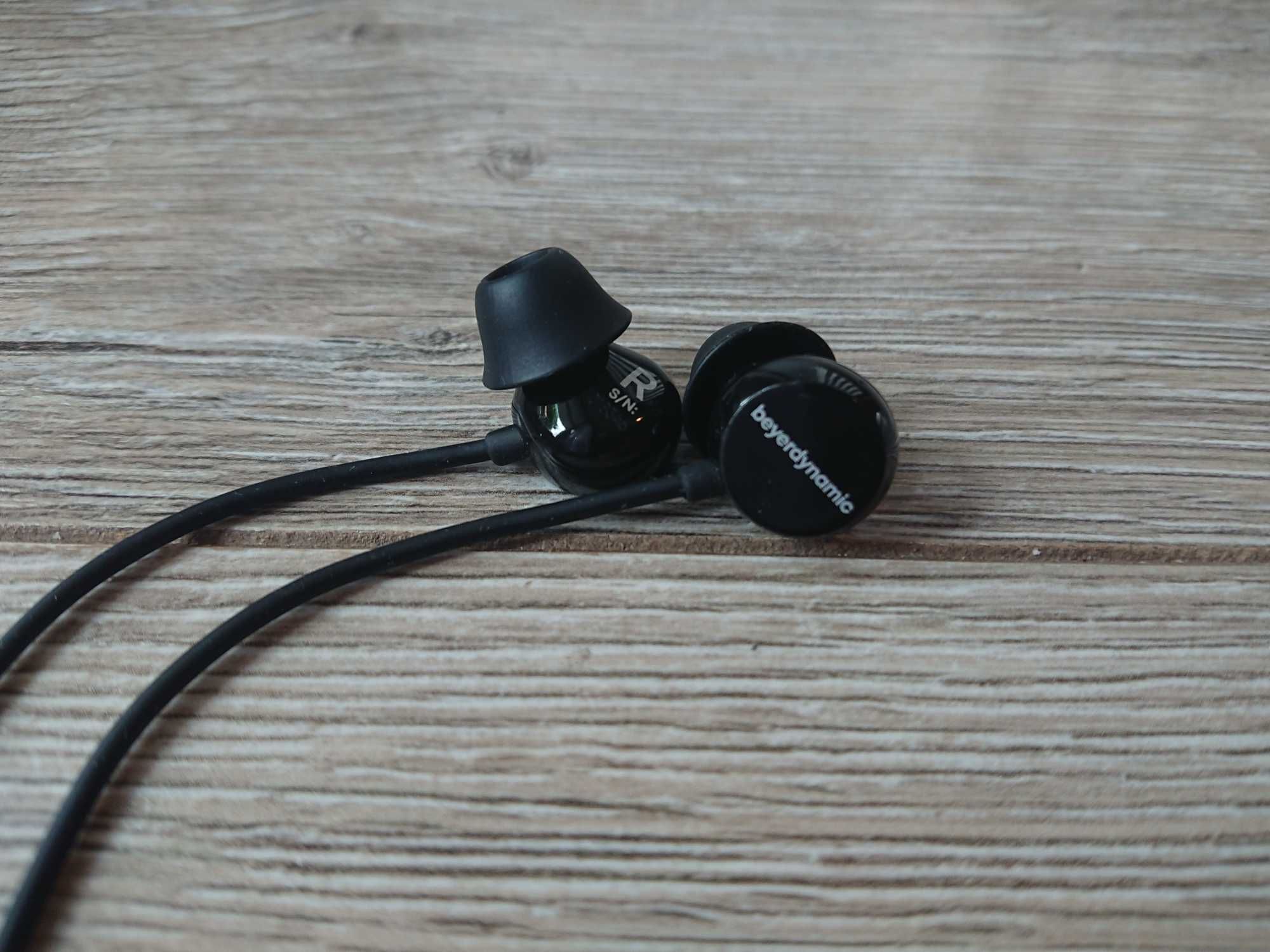 Słuchawki Beyerdynamic dokanałowe mocny bas