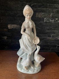 Gęsiarka Dziewczyna z kaczkami kaczka porcelanowa figurka