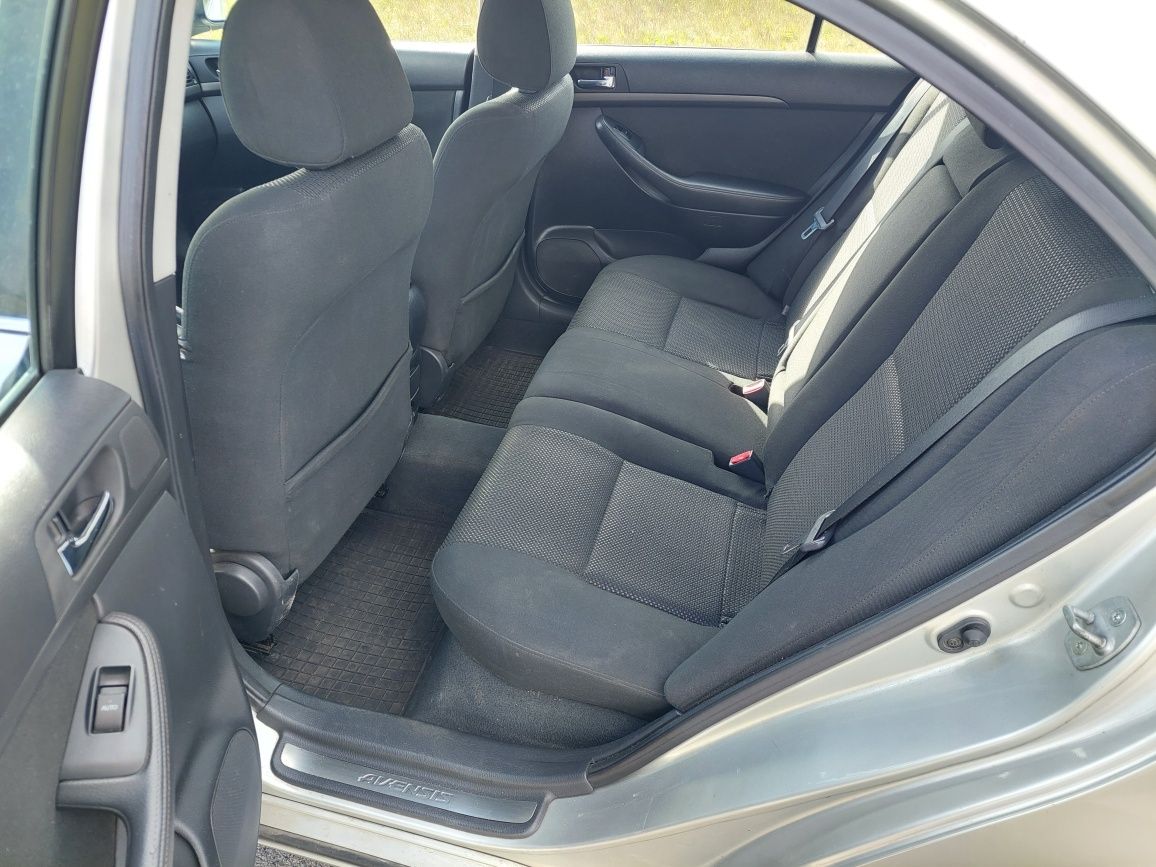 Toyota Avensis, 2.0 D4D, klima, tempomat, 2005r, 300tyś przebiegu