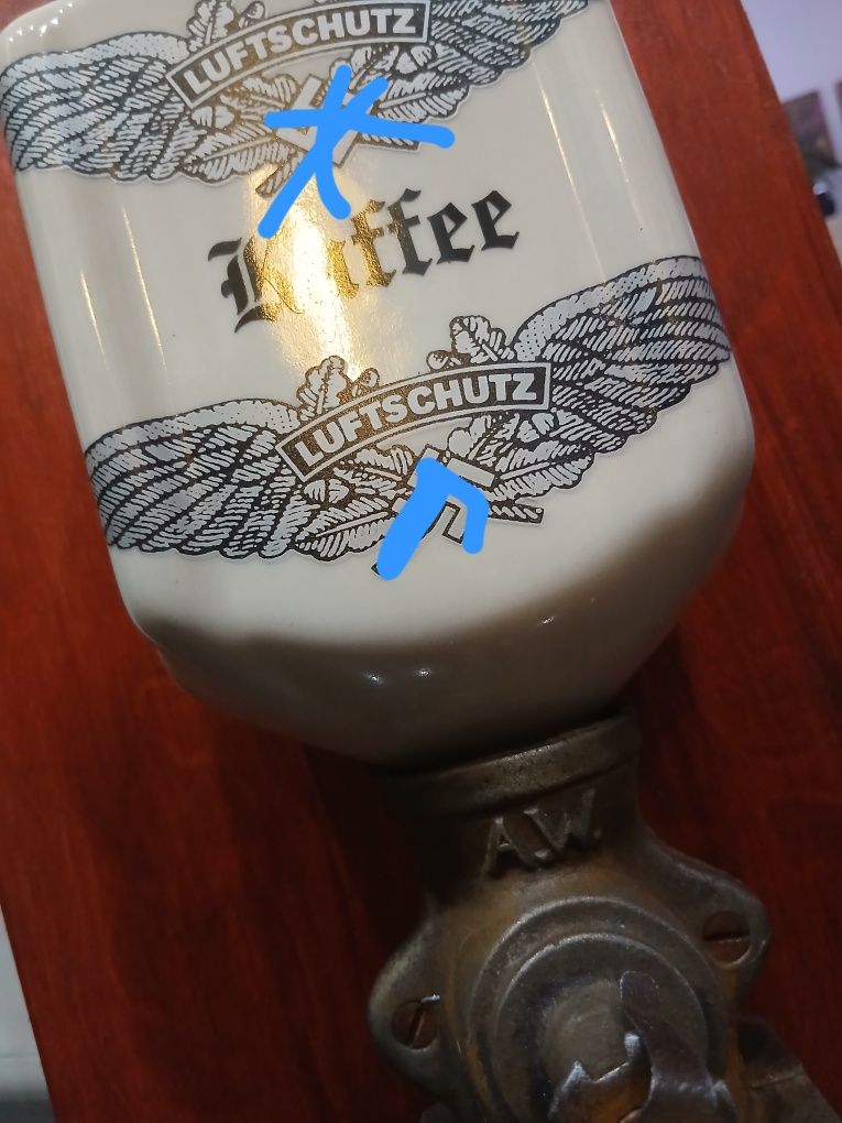 Młynek 3 rzesza Wehrmacht sprawny porcelana Niemcy 2 wojna światowa