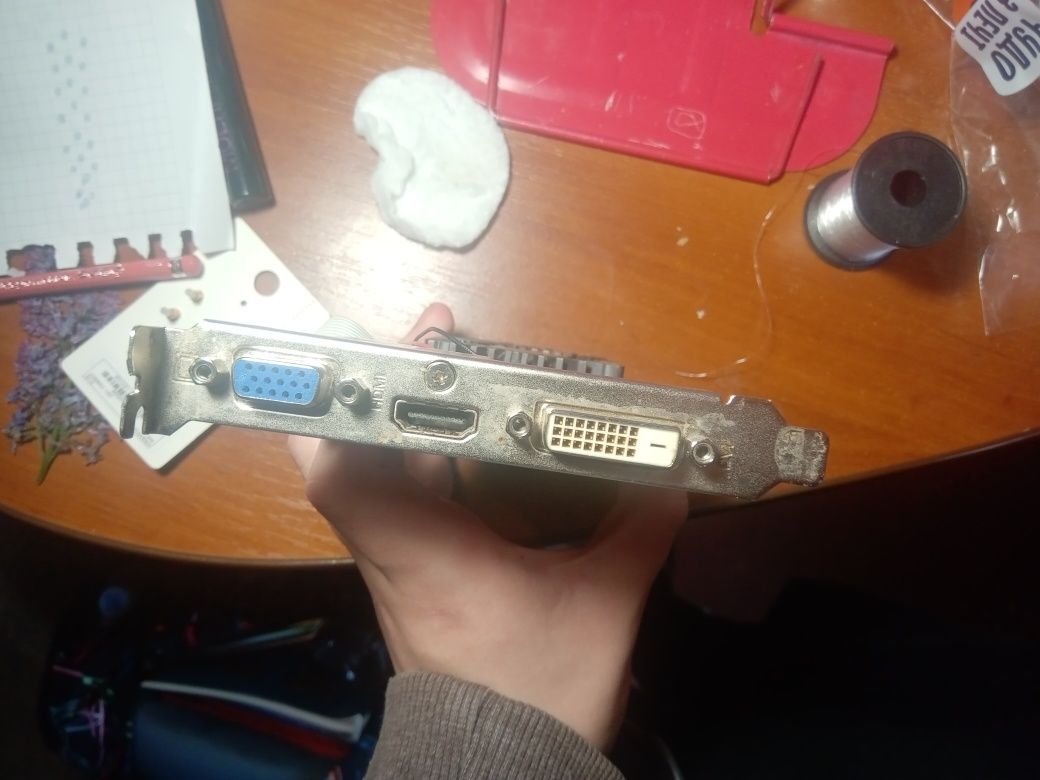 R7 240 2gb ddr3 ASUS