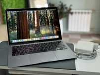 MacBook Air (M1, 2020) Silver, 256gb отличное состояние