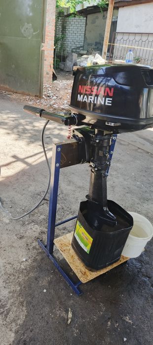 Лодочный мотор Ниссан Марин 6 4такта