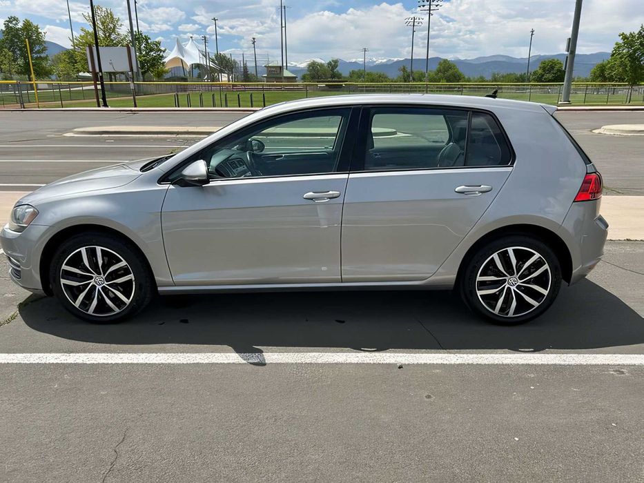 Volkswagen Golf      2016