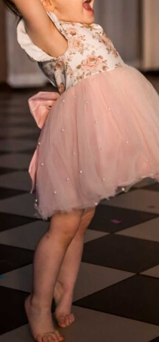 Sukienka dla dziewczynki