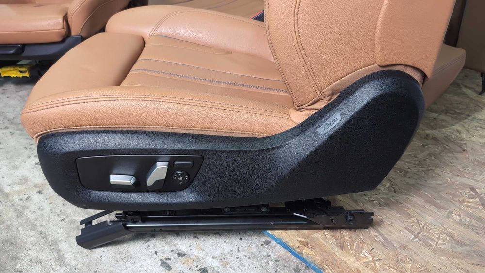 Комплект сидений, с BMW 5 Series 530i 2019