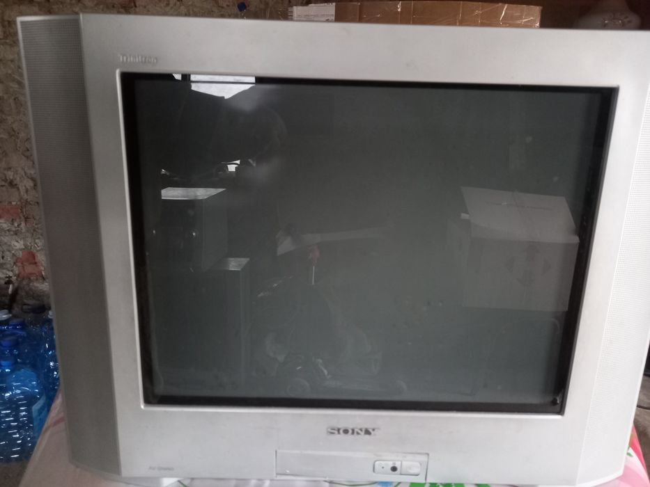 Продам музичний центр SAMSYNG та телевізори