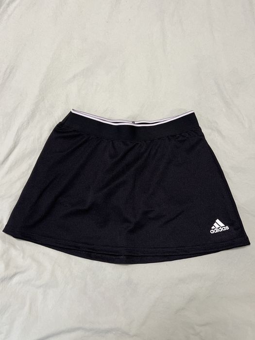 Спортивна спідниця adidas