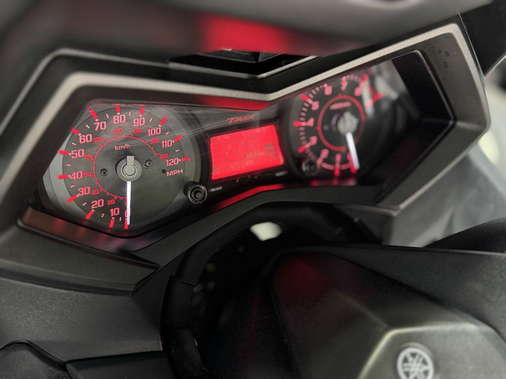 Скутер Yamaha T-Max 530, 2015р, пробіг 1тис, 5 black edition.