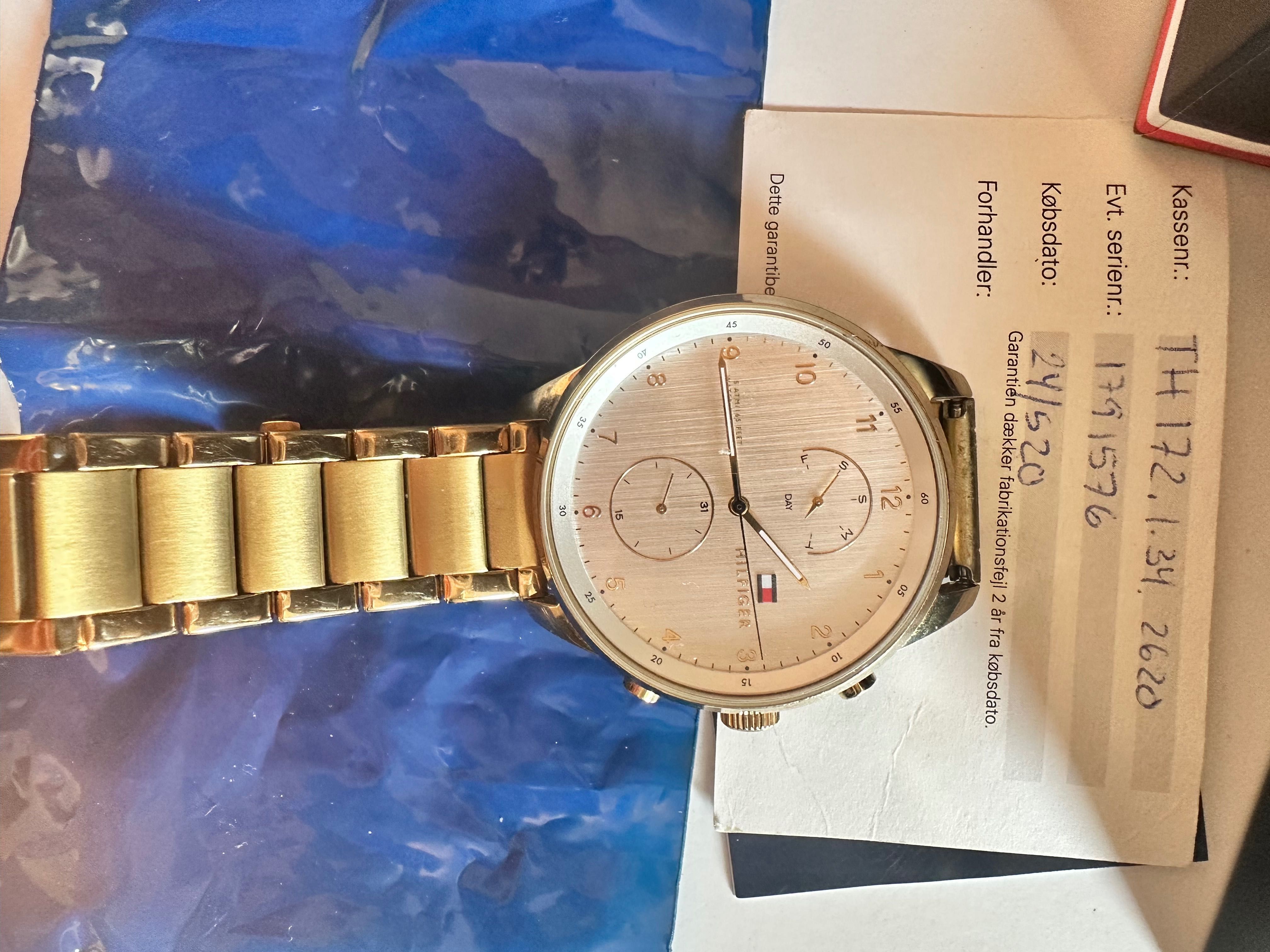 Zegarek Tommy Hilfiger złoty