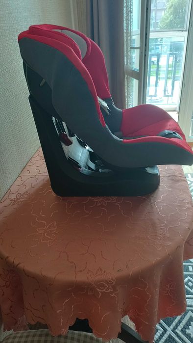 Автокрісло дитяче Chicco 9-18 Kg