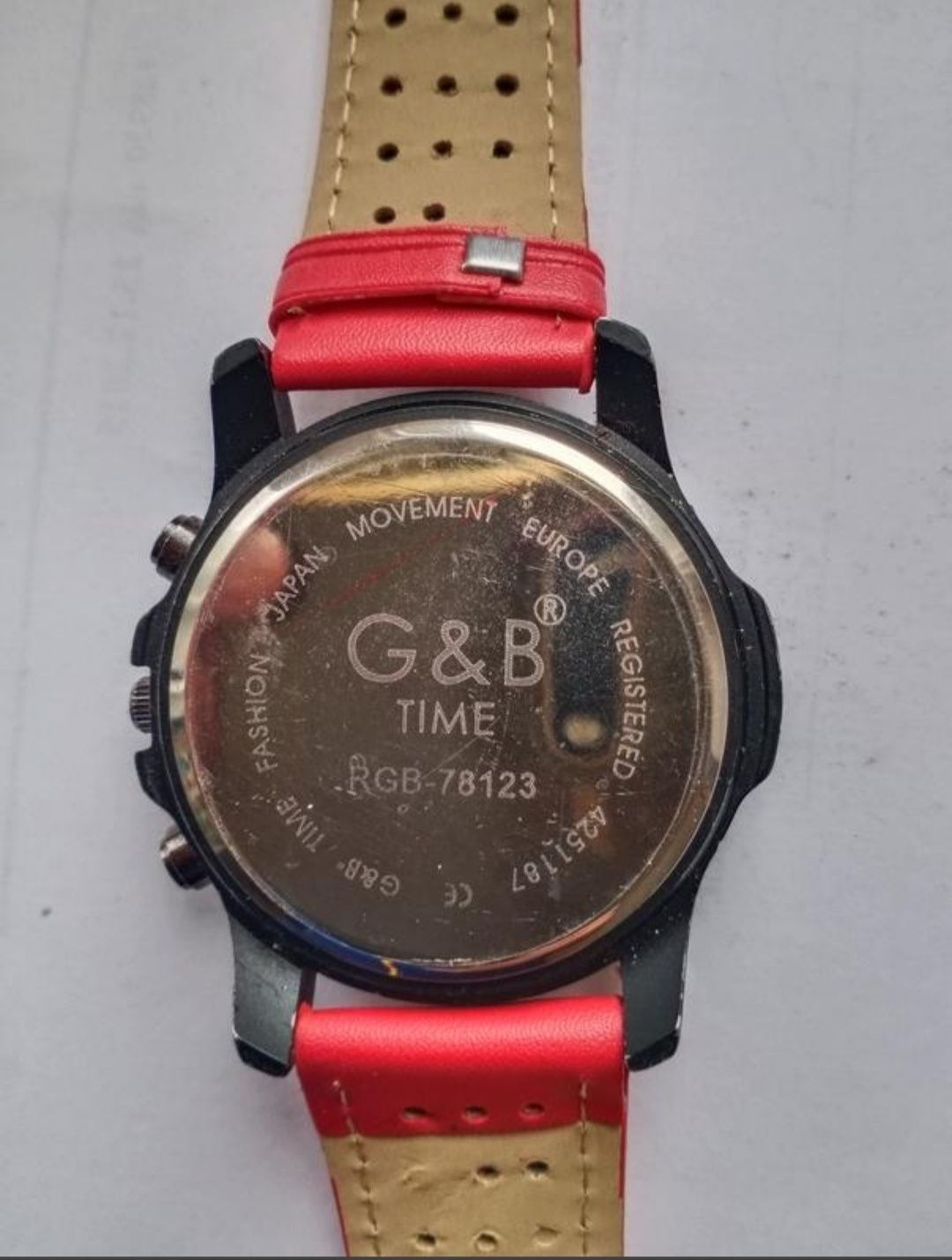 Кварцевые часы G&B time