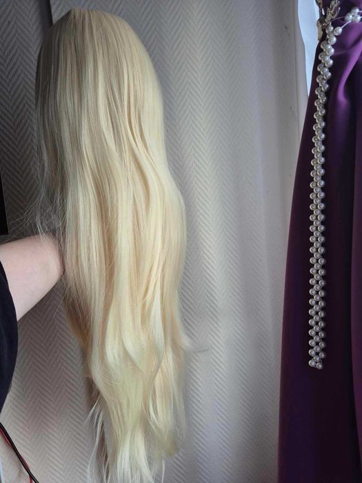 Peruka lace front platynowy blond 65 cm platyna