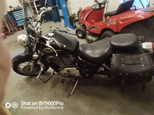 Honda Shadow  VT1100 C2