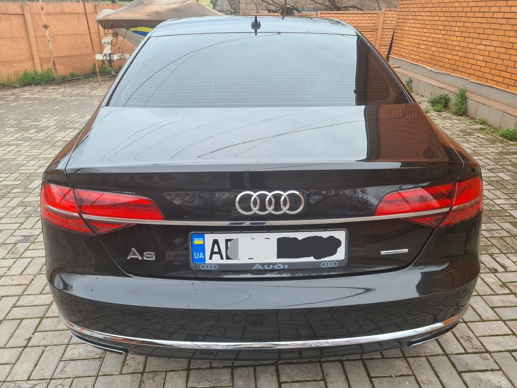 Ауди A8 3.0 Quattro