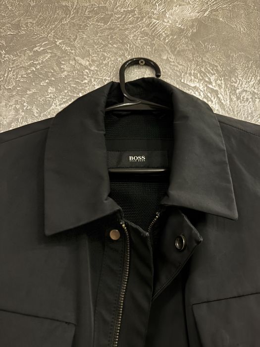 Чоловіча куртка hugo boss