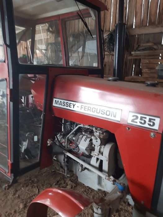 Kabina do Massey Ferguson 255