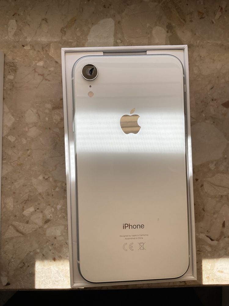 iphone XR 64GB kolor biały