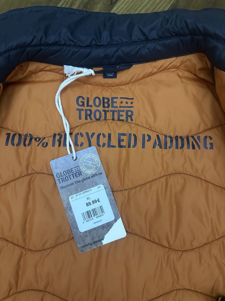 Ультратонка чоловіча куртка від бренду Globe Trotter