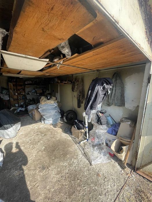 Гараж, металевий