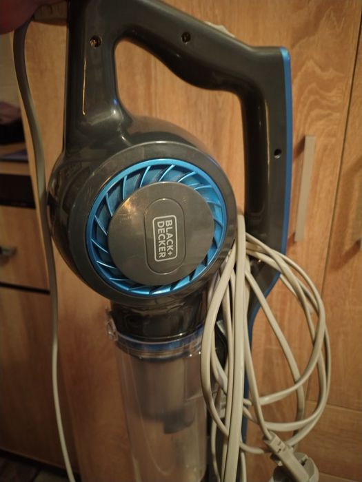 Odkurzacz pionowy przewodowy