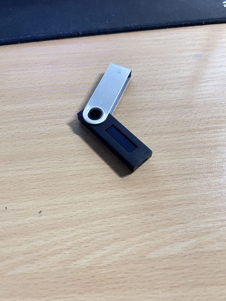 Крипто Кошелек Ledger Nano S