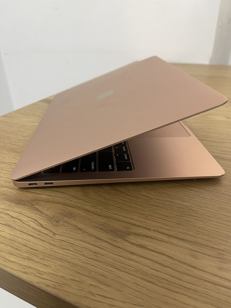 MacBook Air 13" 2019 8/128gb rose gold MVFM2