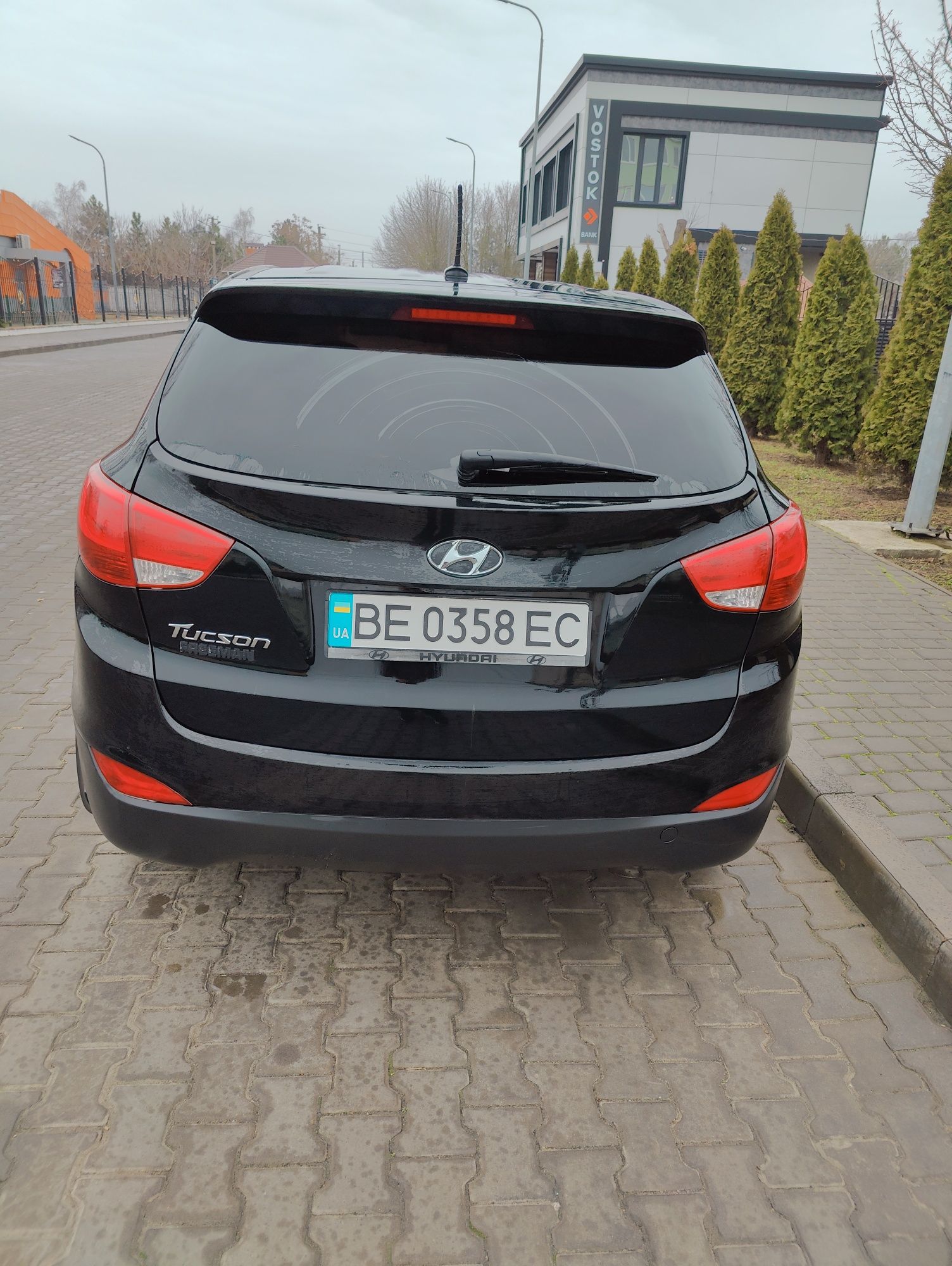 Продам Hyundai Tucson 2015 года чёрный