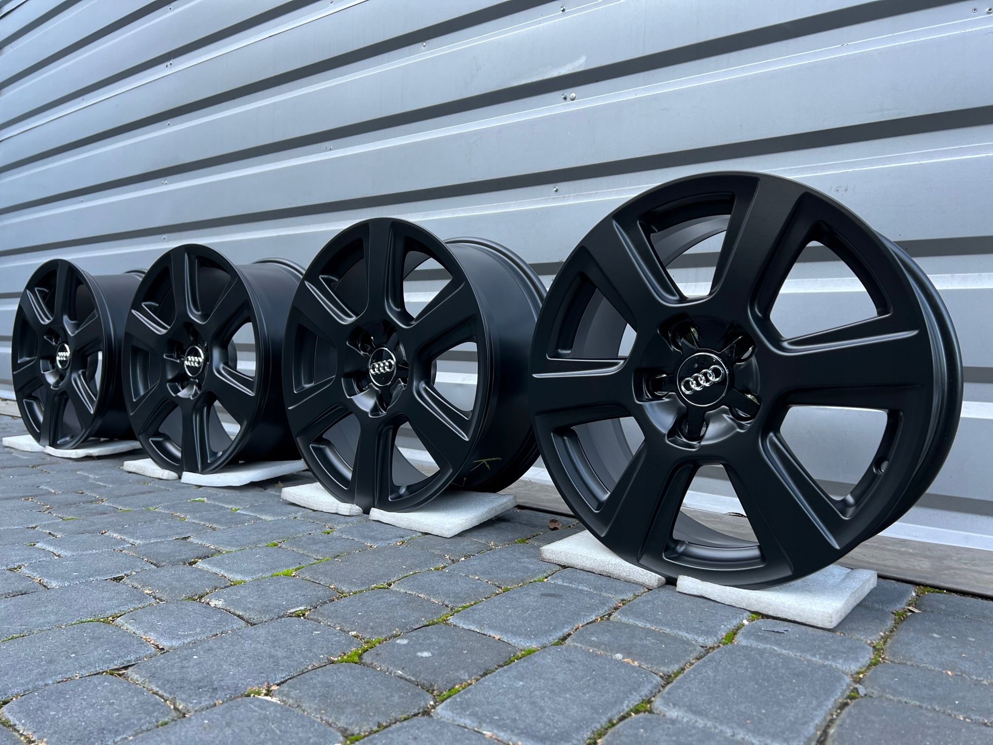 Oryginalne Felgi Audi 17 A3 A4 A6 A8 Q3 Q5 TT