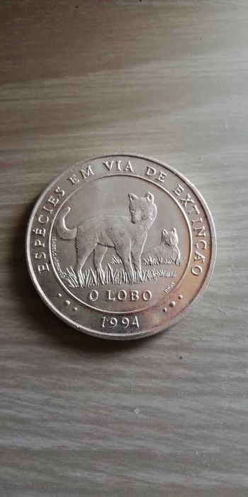 Moeda 1000 escudos O Lobo