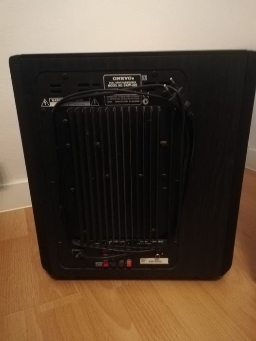 Ampituner Onkyo TX-DS474 do kina 5.1 zestaw głośników