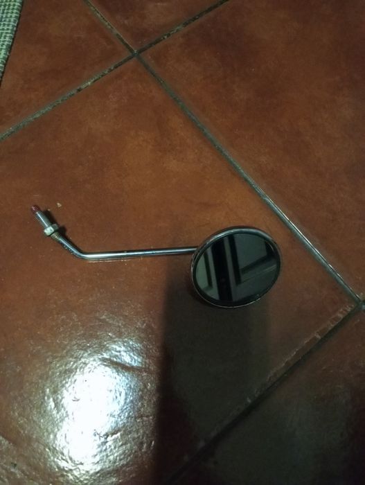 Espelho para motorizada em muito bom estado