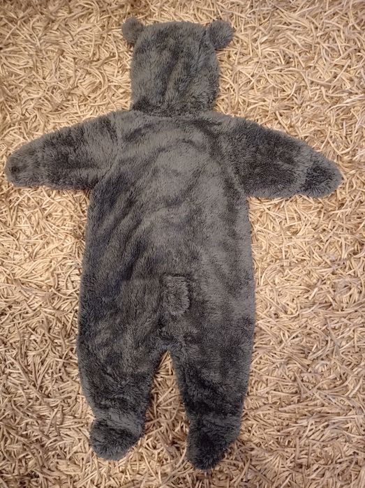 Kombinezon "miś", firmy H&M, ciemny szary, r. 62, 2-4 m-ce.