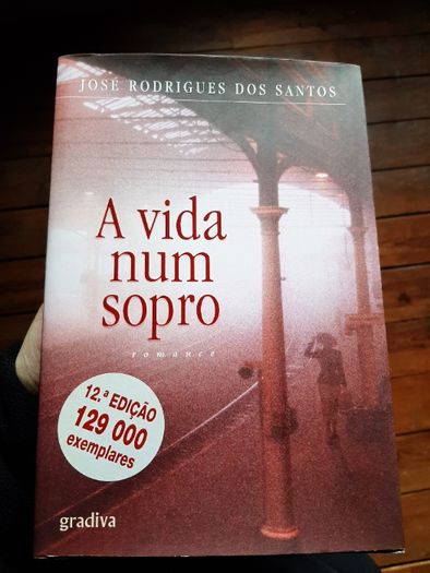 A Vida Num Sopro de José Rodrigues dos Santos como NOVO