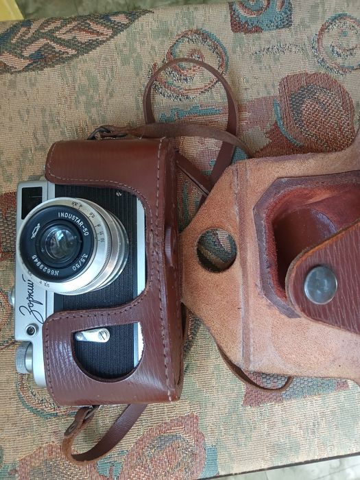 Фотоаппарат Зоркий 4 1966 г.с уникальными  номерами 6661399 и  6629945
