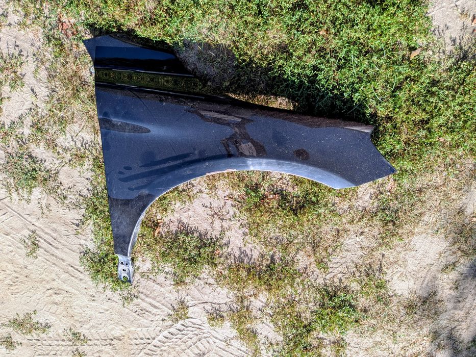 Błotnik prawy przód Volvo XC60 przedni prawy