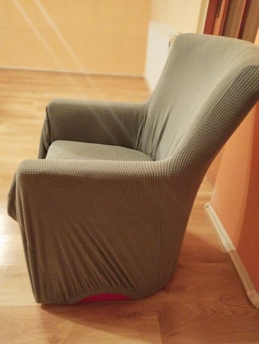 Dwa wygodne fotele do salonu