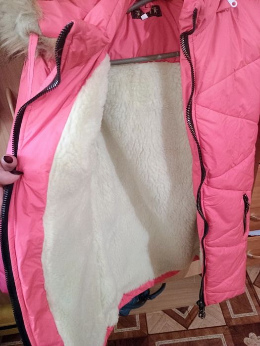 Зимова куртка для дівчинки