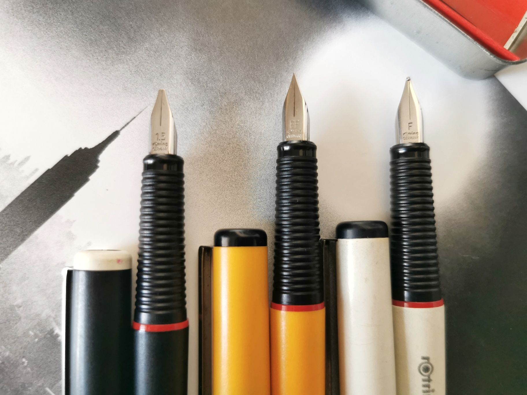 Rotring Artpen com estojo metálico