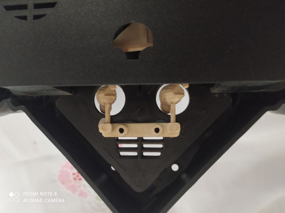 Раритетные настенные часы с маятником.