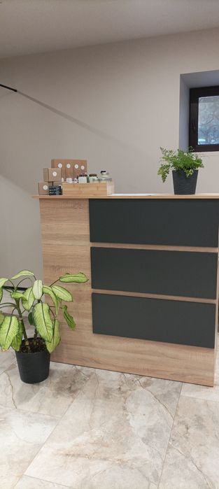 Стійка ресепшн для офісу, магазину