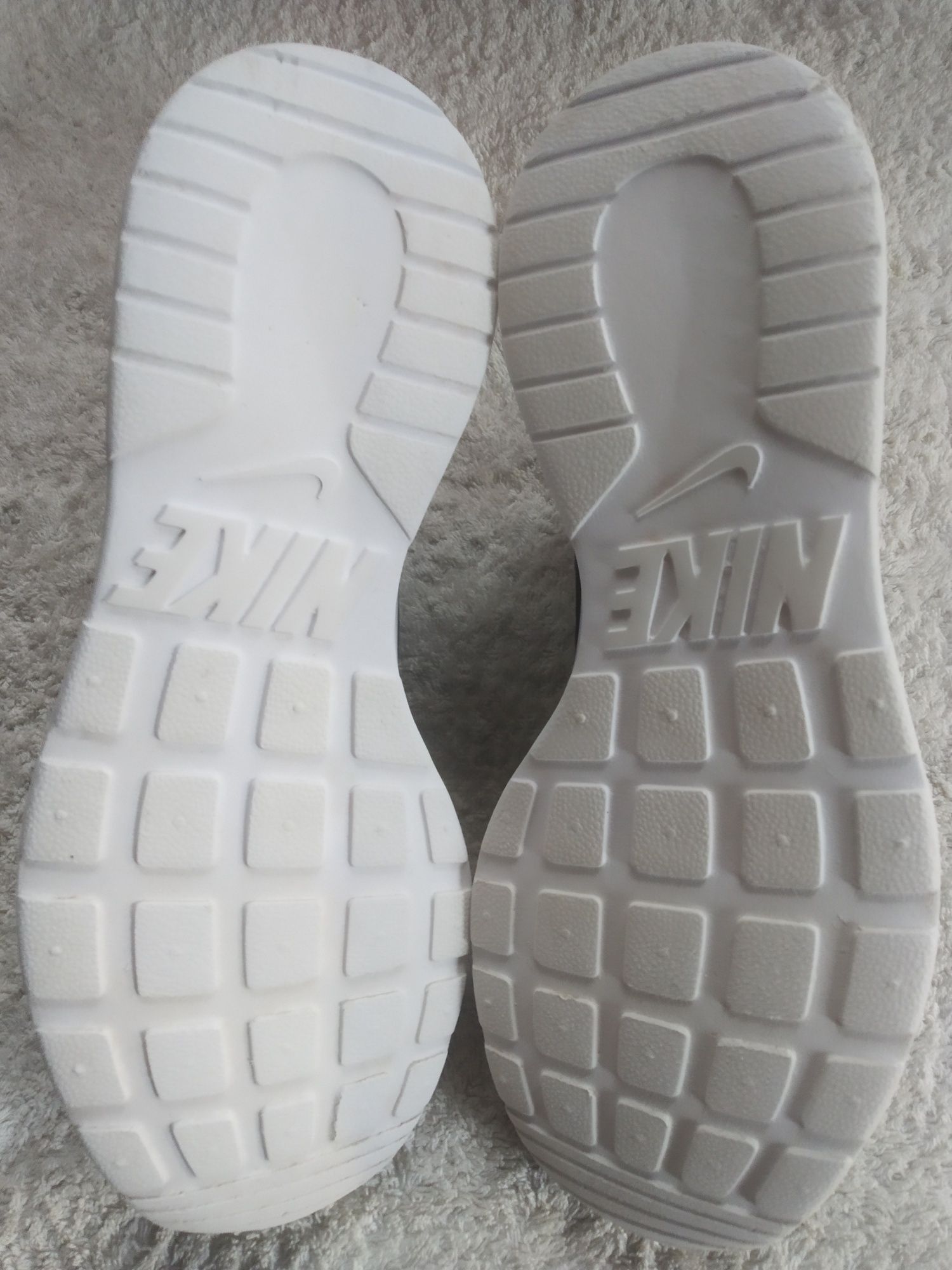 Кросовки Nike Tanjun 41р
