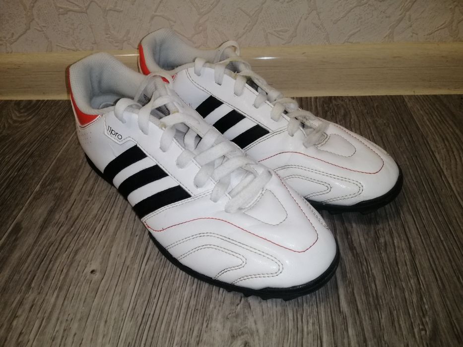 Adidas 11QUESTRA Trx. Шиповки Адидас Pro. Оригинал. 40р. 25см. Кожа.