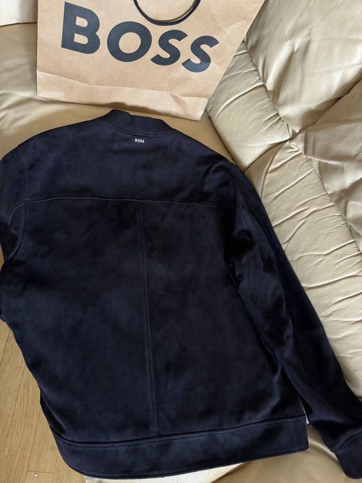 Замшевая куртка Boss с кожаными вставками