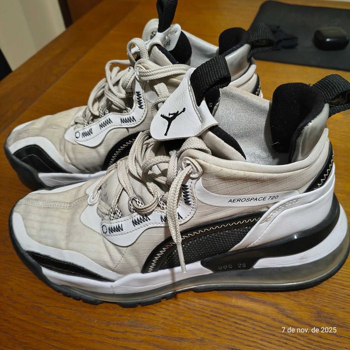 Nike Jordan Aerospace 720  40.5