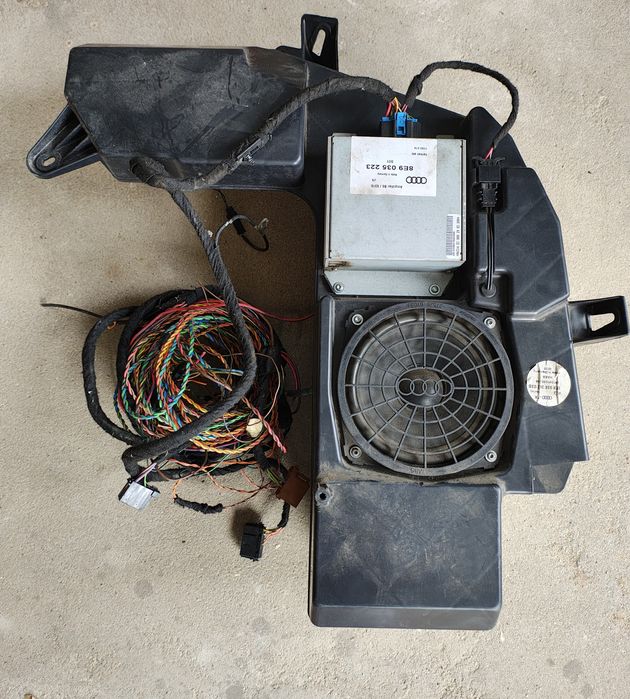 Subwoofer audi a4b6