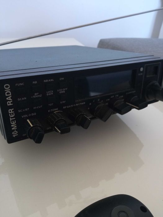 Dynascan AT-5555PLUS/N
CB radiotelefon 10m AM/FM/SSB moc do 40W