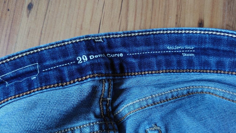 Levi's Demi Curve Skinny Modern Rise 29/30 jeansy damskie niebieskie