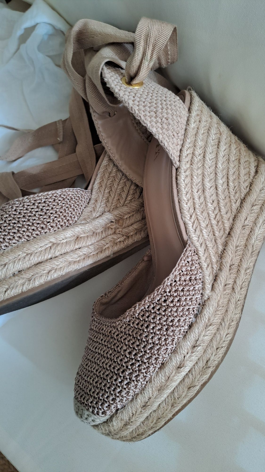 Alpercatas Zara croché e corda