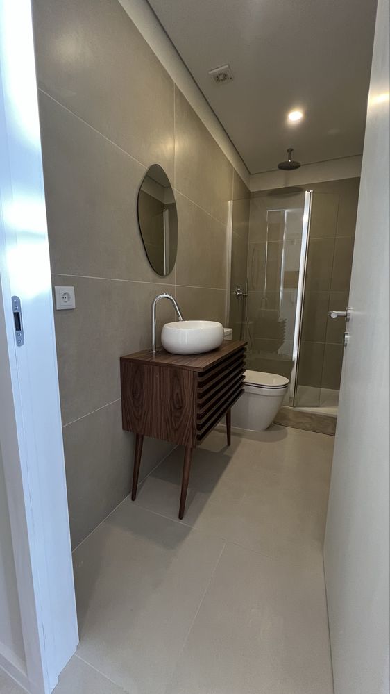 Apartamento T2, vista mar, totalmente remodelado